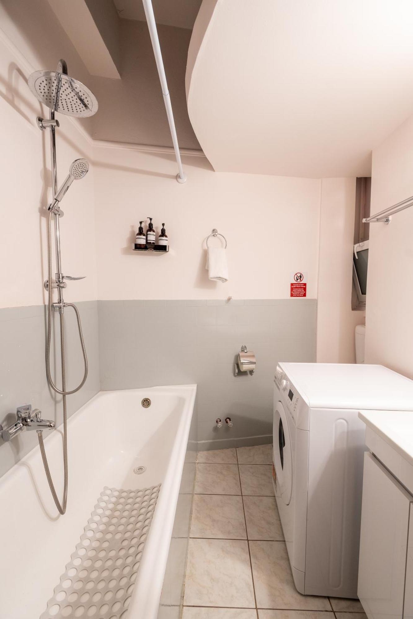 Agora Apartment Plaka And Acropolis Area 아테네 외부 사진
